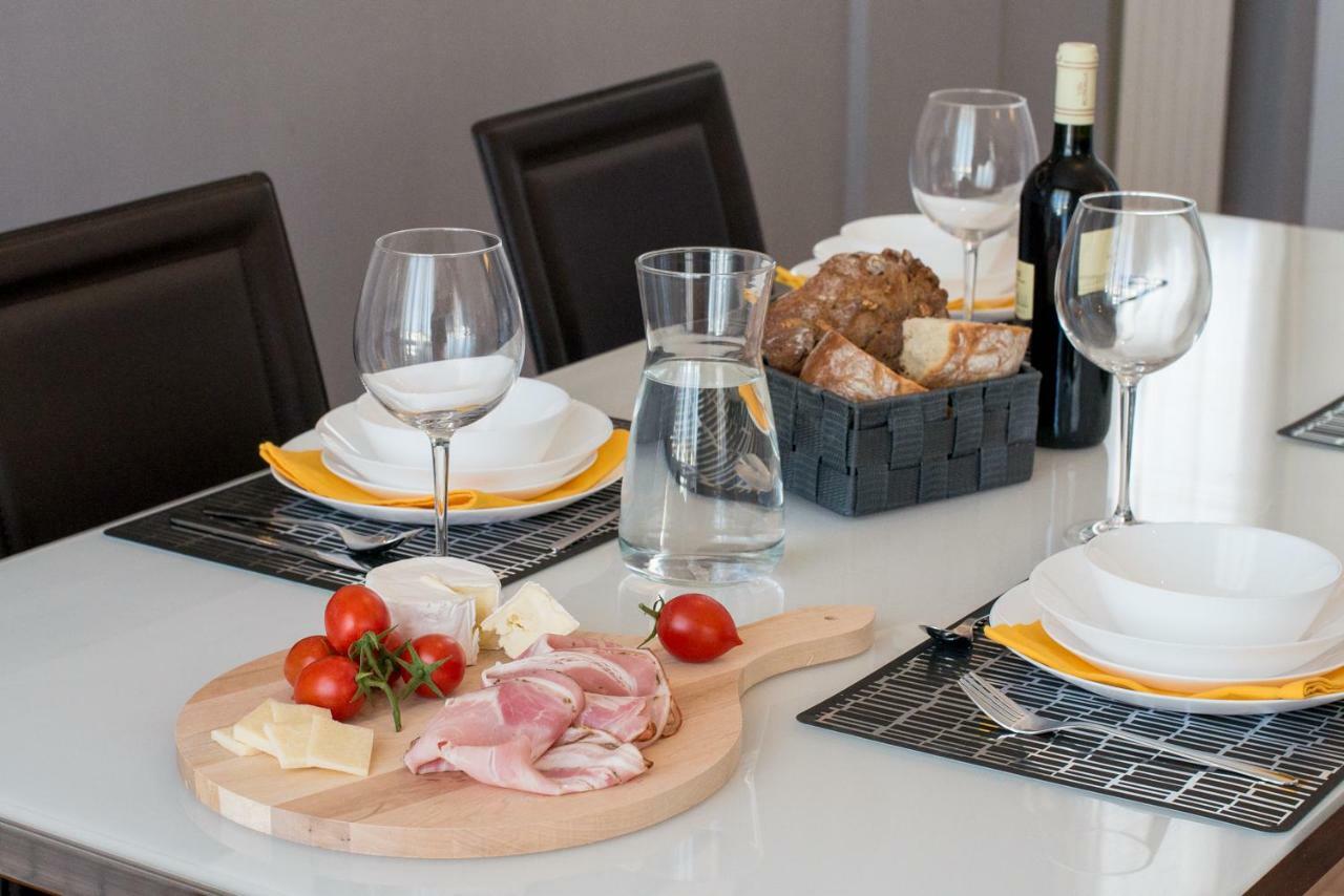 Ampio, Elegante Apt Con Aria Condizionata E Bici Gratis Βιαρέτζιο Εξωτερικό φωτογραφία
